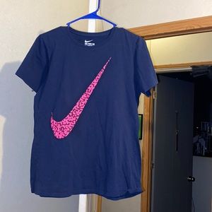 Nike T-shirt